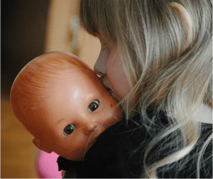 empatia da sviluppare attraverso il gioco con le bambole